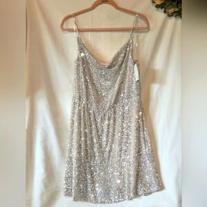 SO XL Shimmering Gold Sequin Midi Length Strappy Party Cocktail Dress